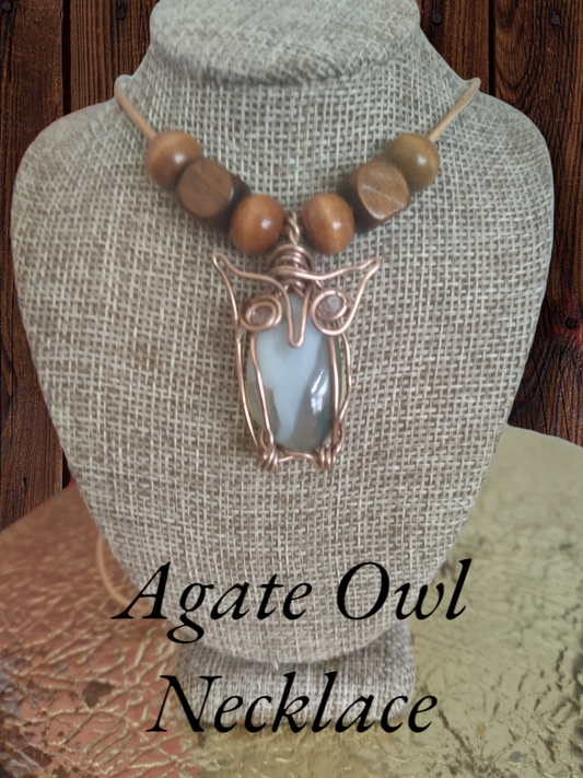 Agate owl wired wrapped necklace.