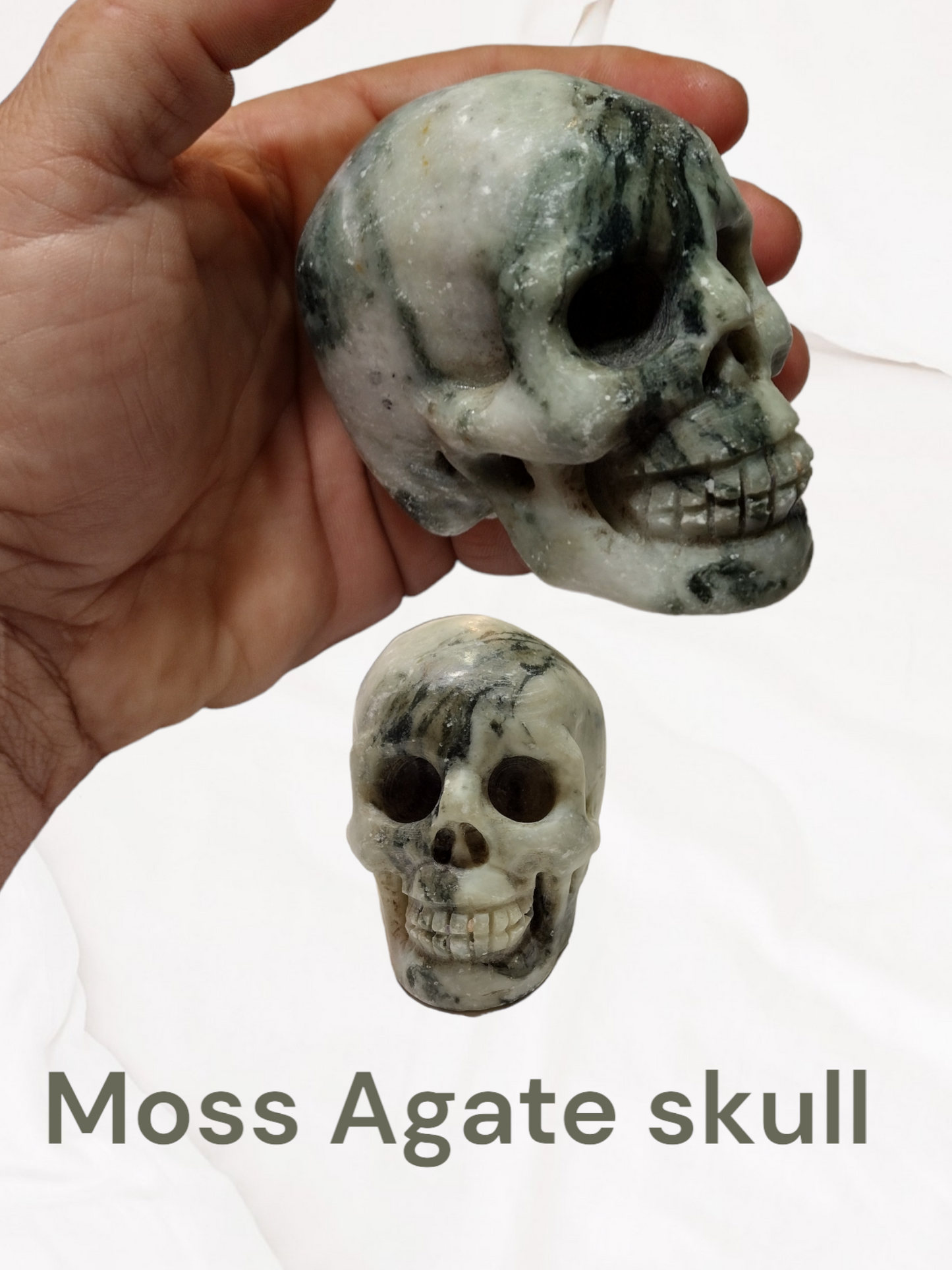 Moss Agate skull