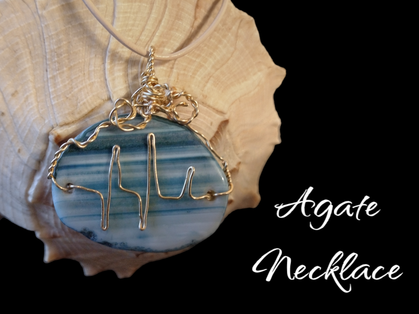 Dyed agate necklace